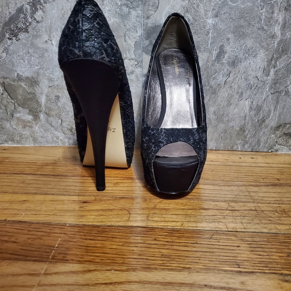 Zigi Soho Romance black lace platform heels - Picture 3 of 6
